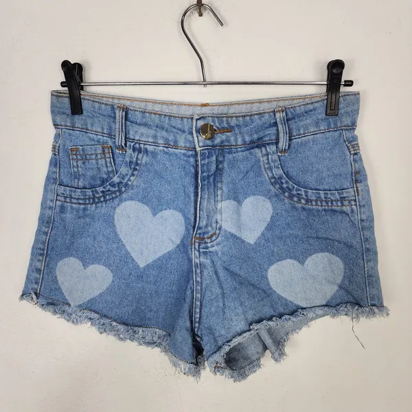 Shorts Jeans Feminino Cintura Alta com Corações Tamanho P