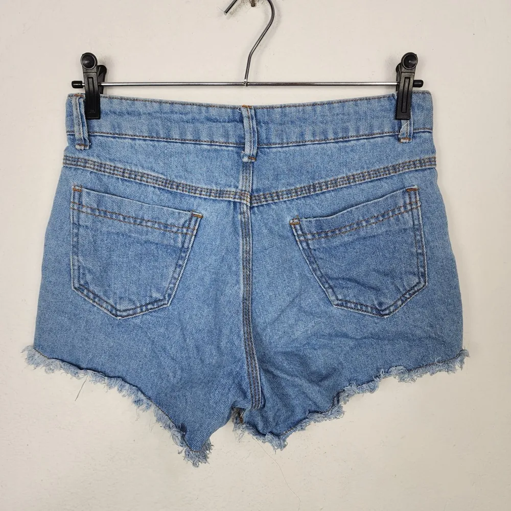 Shorts Jeans Feminino Cintura Alta com Corações Tamanho P