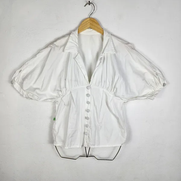Camisa Branca Anos 2000 Flora Nativa Manga Morcego Tam M