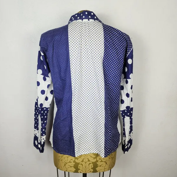 Camisa Vintage Anos 70 Feminina P Azul Branco Poá Geométrica