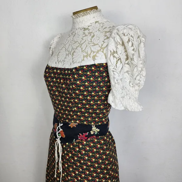 Vestido Vintage Anos 70 Bobbie Brooks Longo Floral Renda