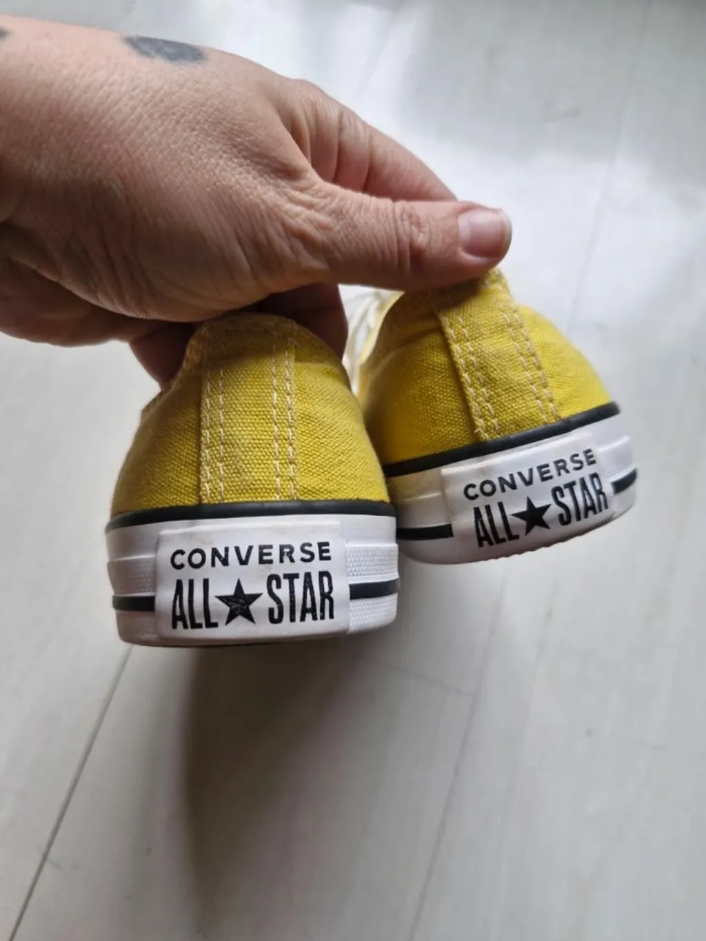 Converse All Star amarelo 37