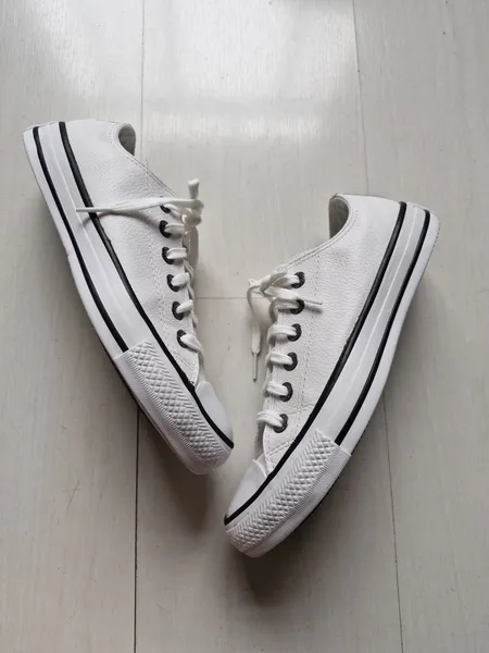Converse All Star couro branco 36