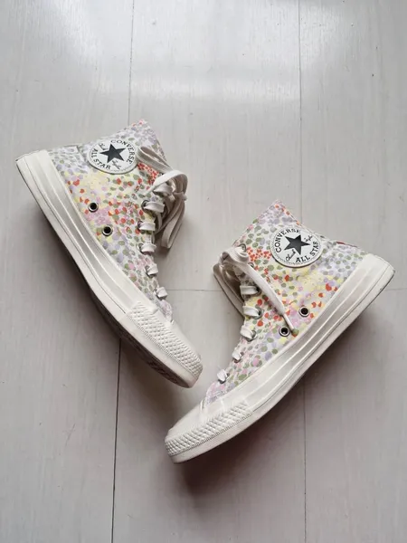 Converse All Star estampa poá 35