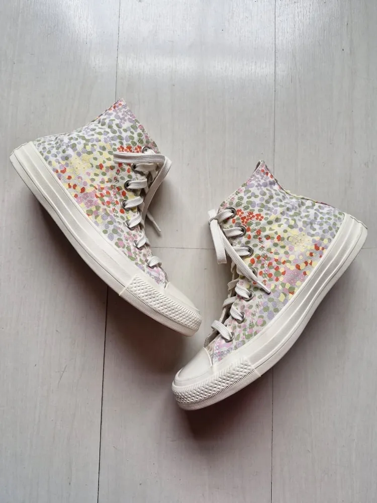 Converse All Star estampa poá 35