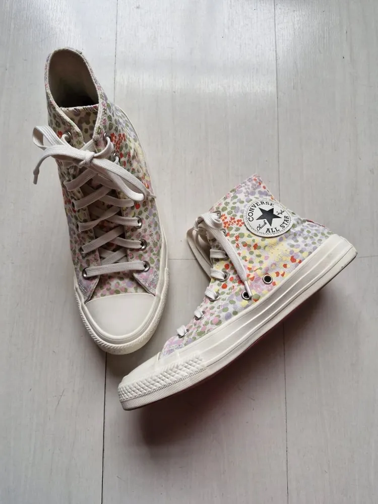 Converse All Star estampa poá 35