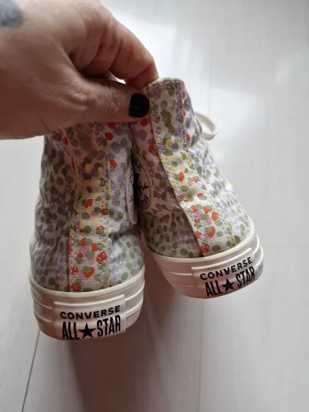 Converse All Star estampa poá 35