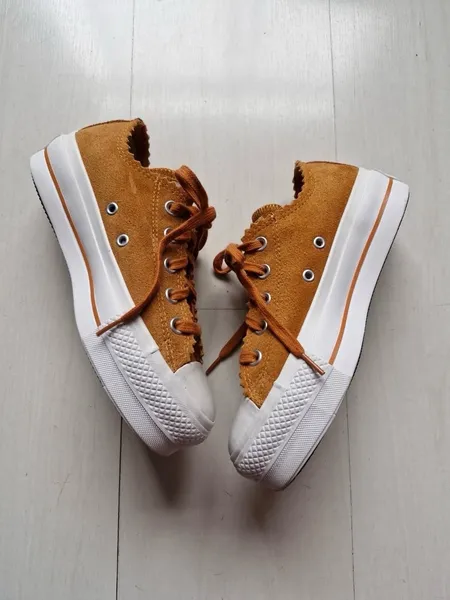 Converse plataforma camurça caramelo 34