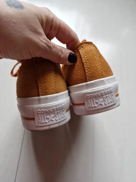 Converse plataforma camurça caramelo 34
