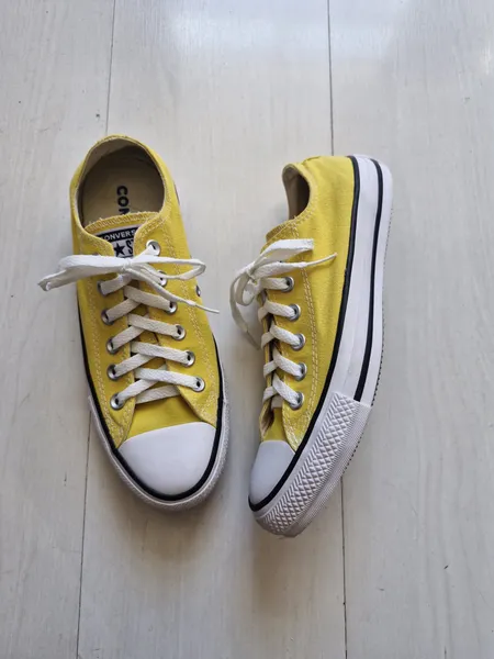 Converse All Star amarelo 37