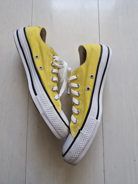 Converse All Star amarelo 37