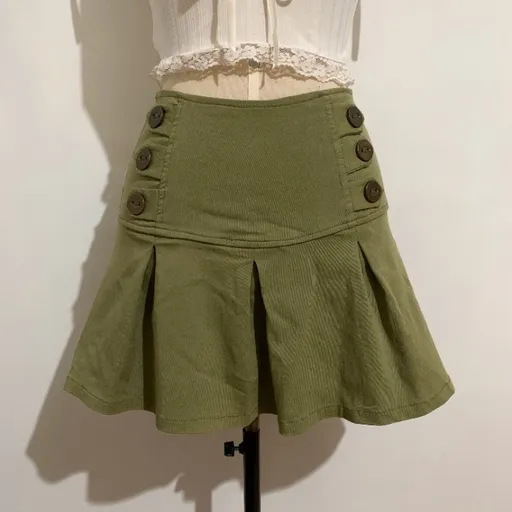 Saia verde musgo - tamanho P a M - etiqueta M