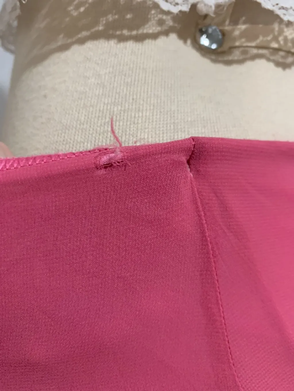 Saia longa detalhes floridos e rendados - Tamanho GG