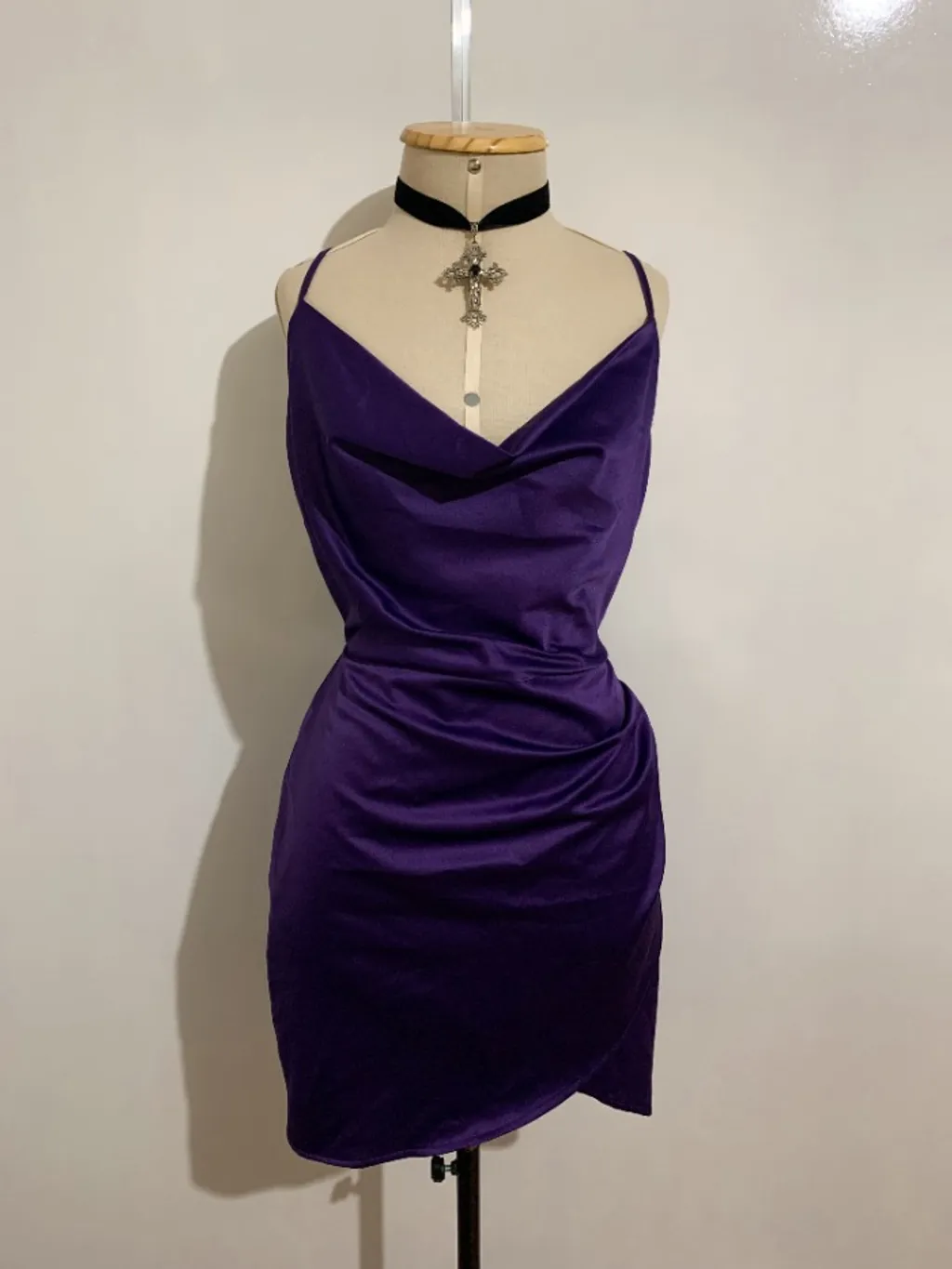 Vestido roxo acetinado BlueSteel - Tamanho M