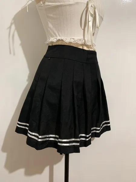 Saia plissada detalhe listrado - Tamanho PP