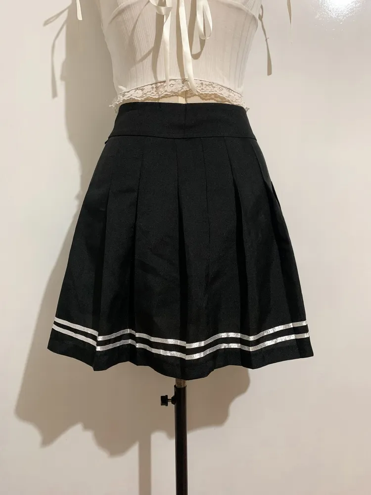 Saia plissada detalhe listrado - Tamanho PP