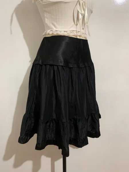 Saia midi preta Just Be - Tamanho 36