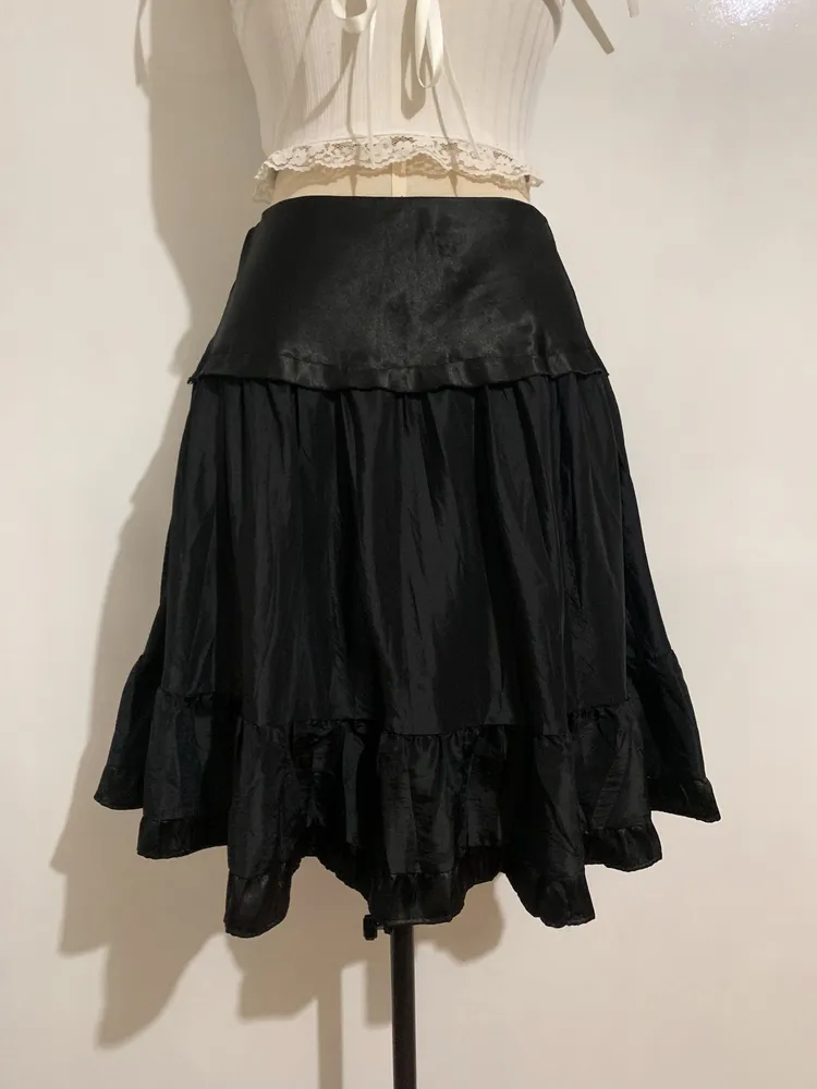 Saia midi preta Just Be - Tamanho 36