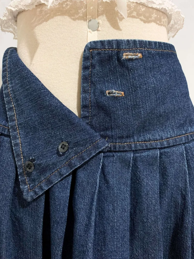 Saia jeans plissada fechamento de botão - Tamanho G