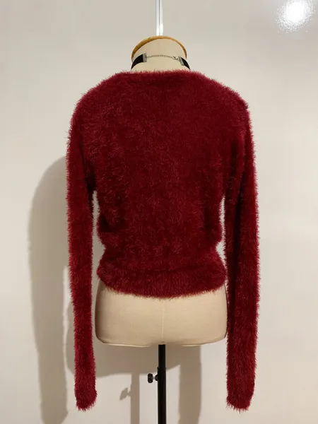 Blusinha de frio cropped peludinha - Tamanho M a GG