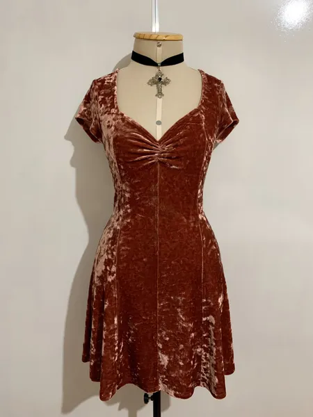 Vestido veludo rosé Forever 21 - Tamanho veste P - etiqueta M