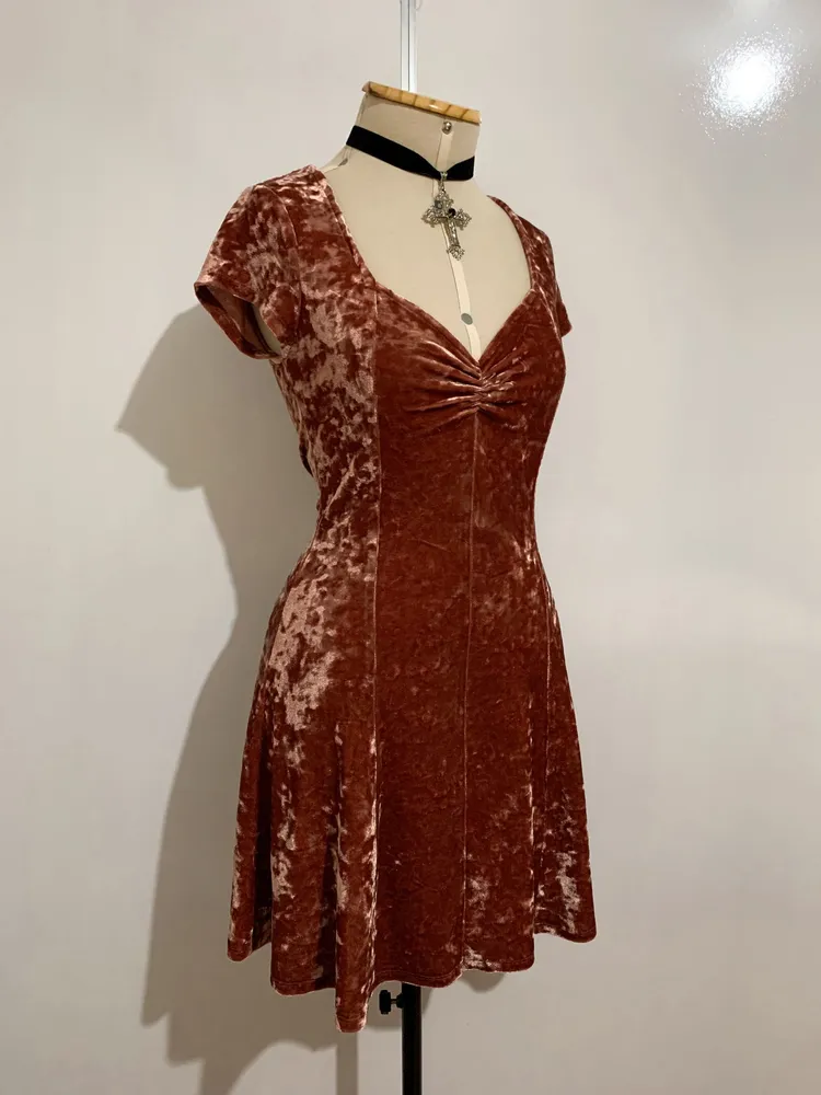 Vestido veludo rosé Forever 21 - Tamanho veste P - etiqueta M