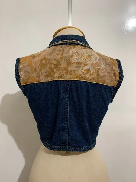Colete jeans cropped - Tamanho PP