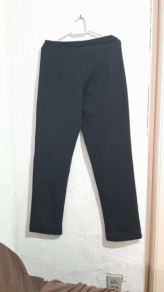 Calça preta Drops de anis, P