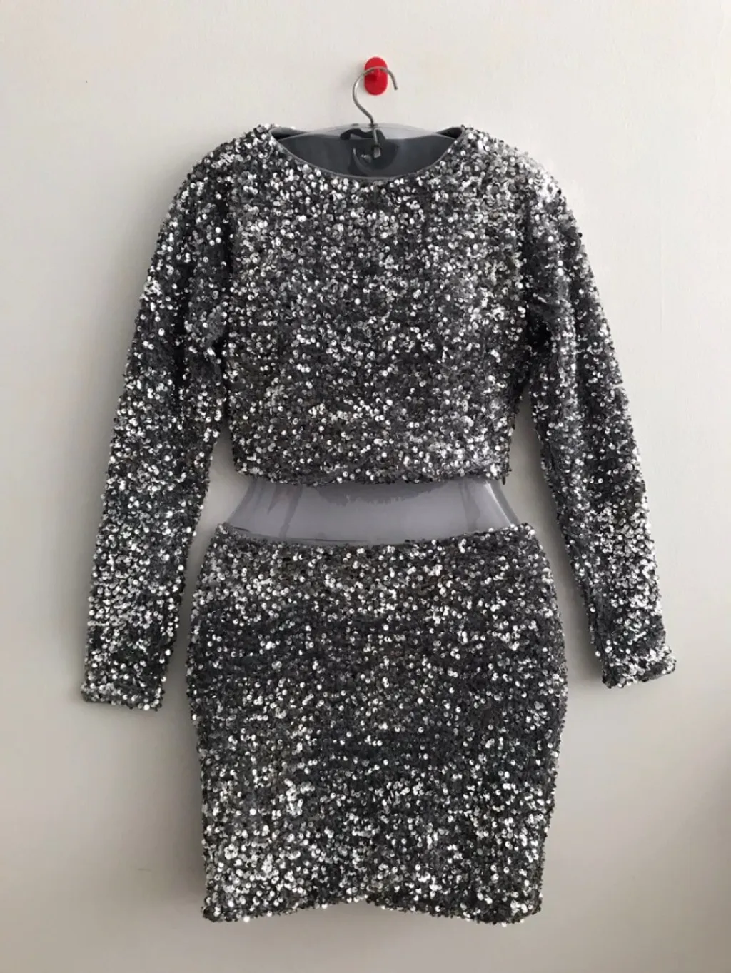Conjunto Cropped e saia em paetê Shein Xs