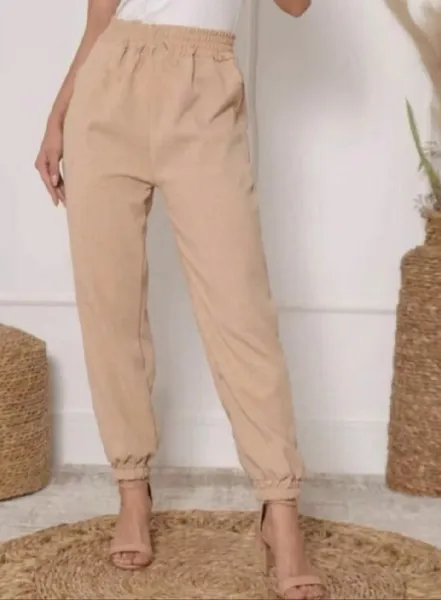 Calça jogger sem bolsos