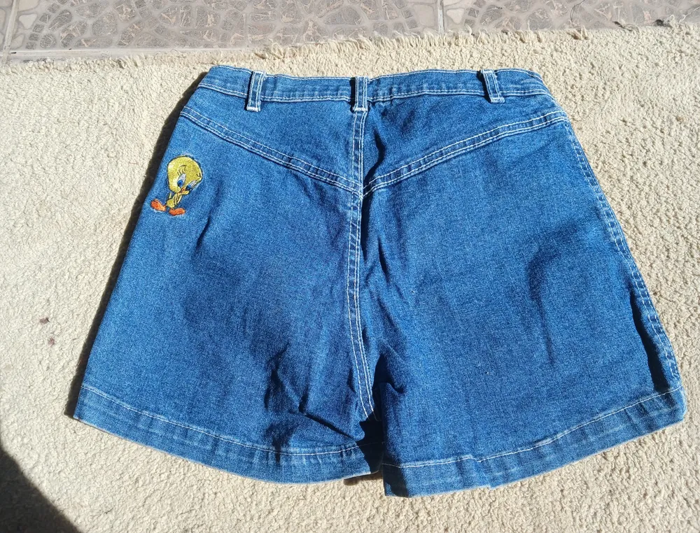 short vintage  trilha