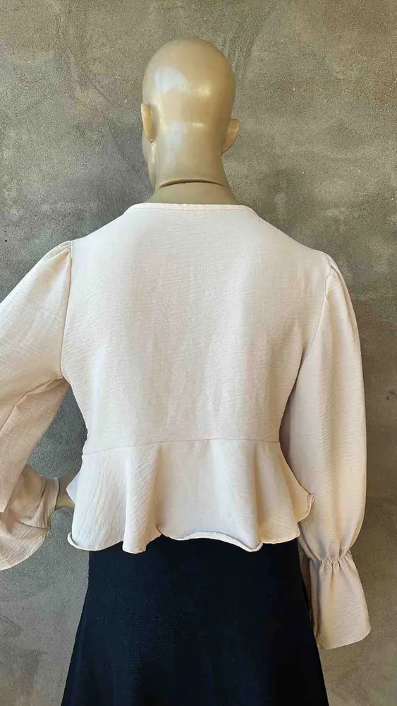 Blusa cropped Boho chic tecido duna tamanho G