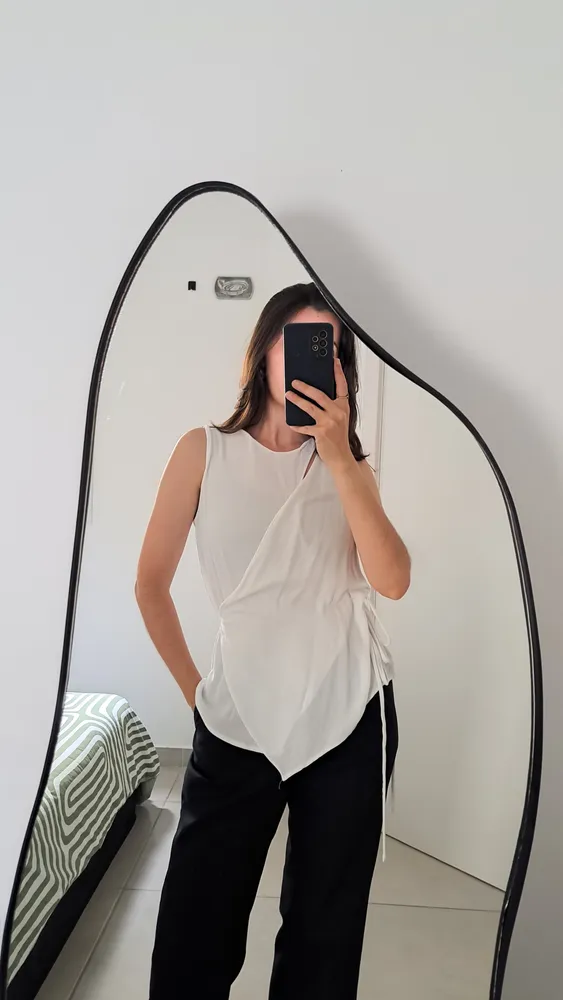 Camisa branca transpassada