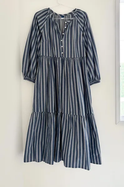 Vestido midi listrado Old Navy