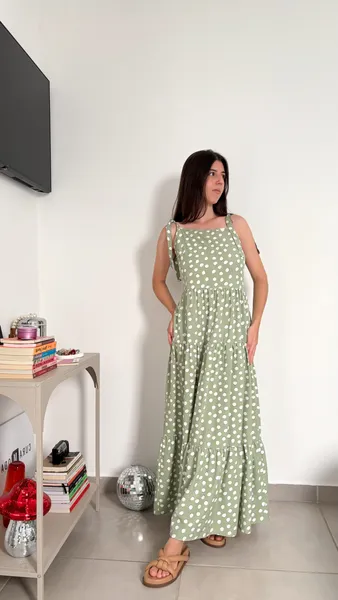 Vestido verde poá
