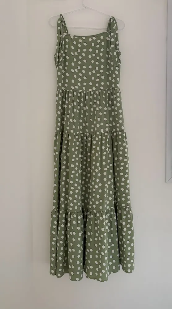 Vestido verde poá