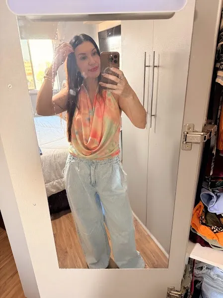 Blusa colorida FARM decotada nas costas