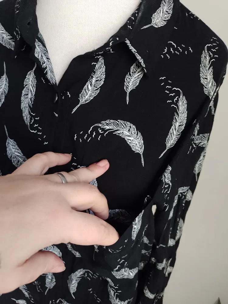 camisao em viscose estampa de penas