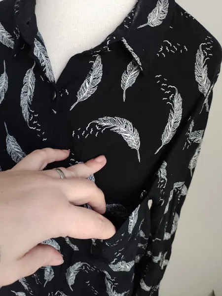 camisao em viscose estampa de penas