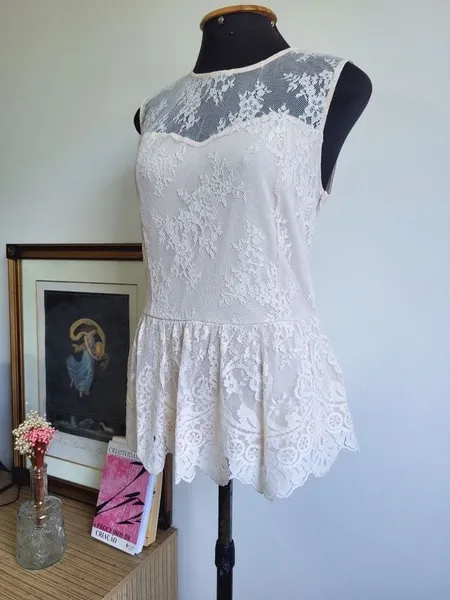 Blusa renda forever 21