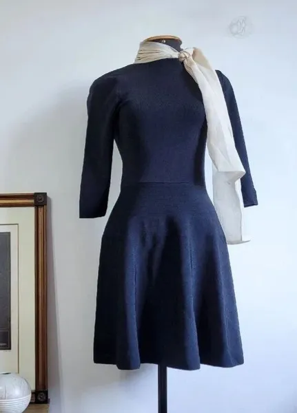 Vestido Preto com  Gola Zara tam P