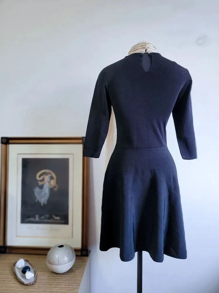 Vestido Preto com  Gola Zara tam P