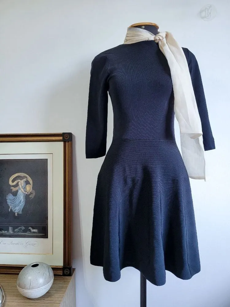 Vestido Preto com  Gola Zara tam P