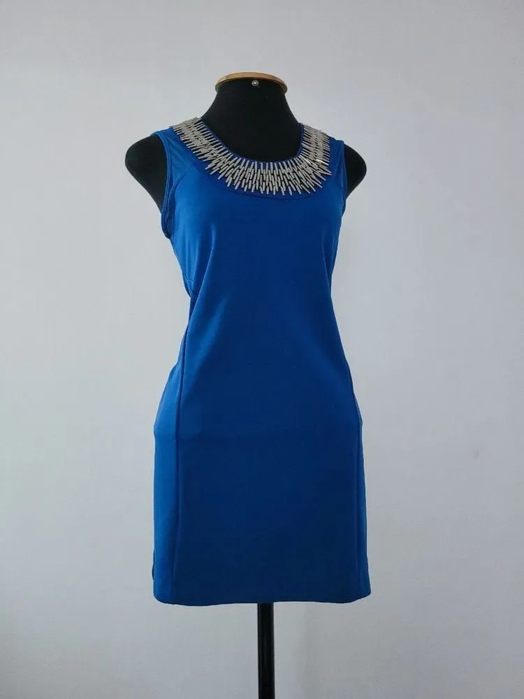 vestido azul apliques marisa tam g