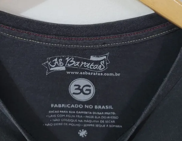 Camisa Estampada as baratas tam 3G