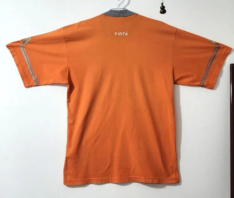 camiseta finta cgc