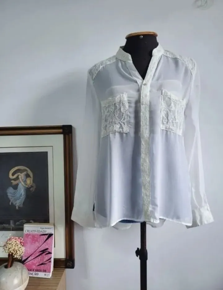 Camisa renda soltinha
