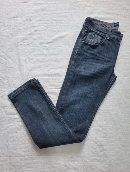 calça jeans handbook