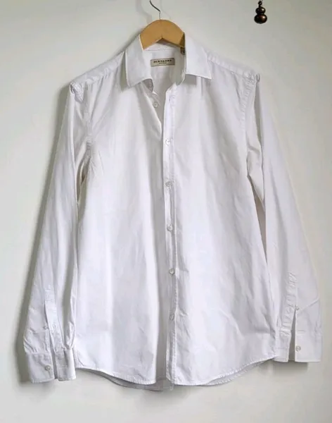 camisa branca burberry