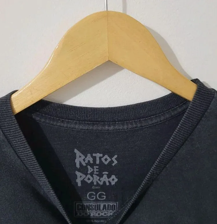 camiseta preta ratos de porão